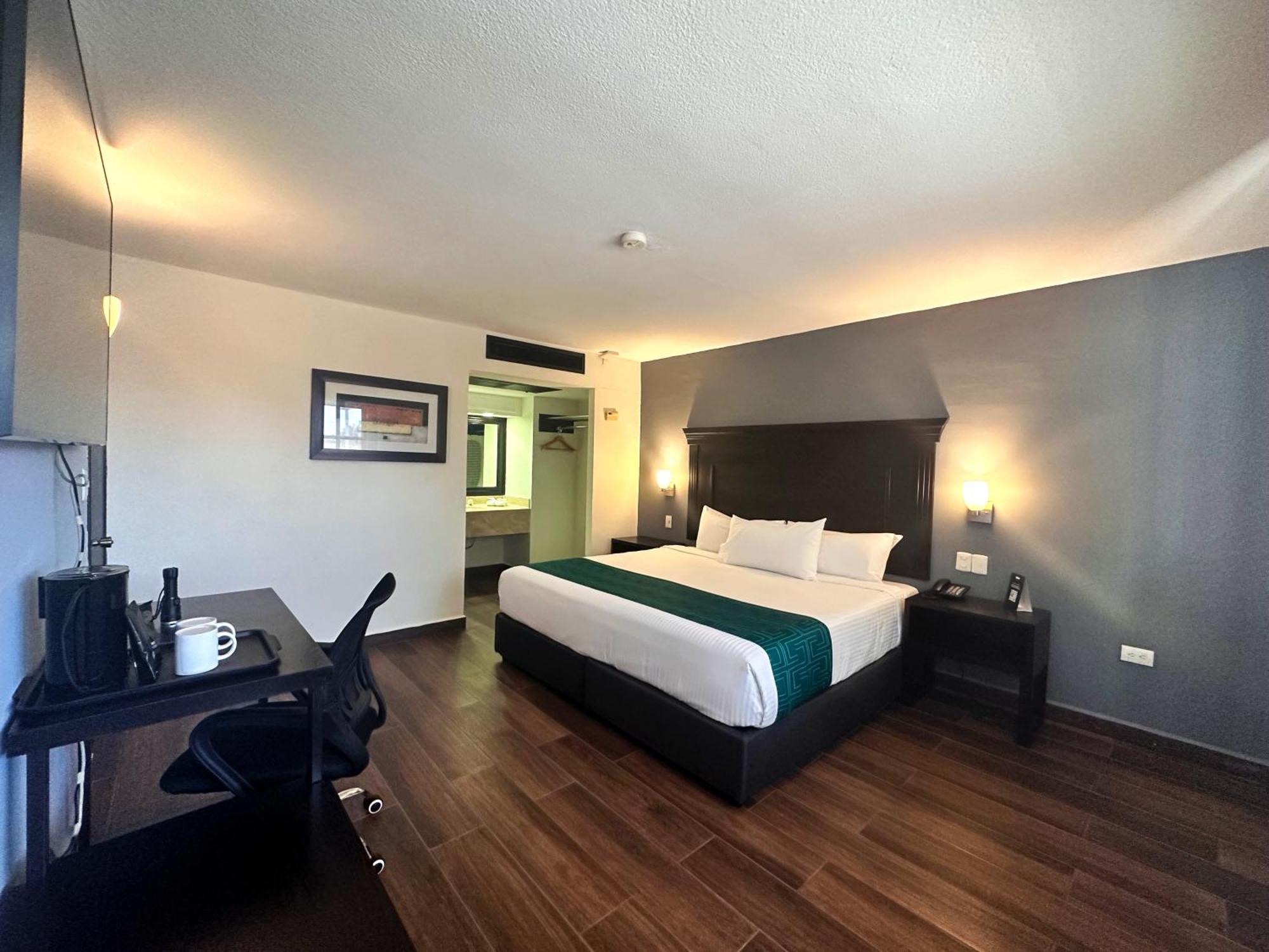 Inhouse Obregon Hotel Ciudad Obregon Exterior photo