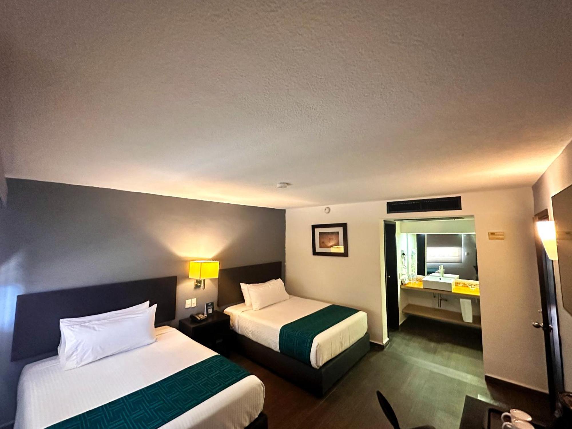 Inhouse Obregon Hotel Ciudad Obregon Exterior photo