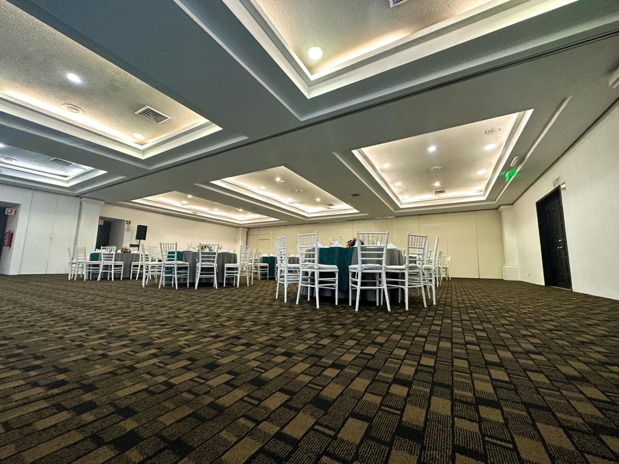 Inhouse Obregon Hotel Ciudad Obregon Exterior photo