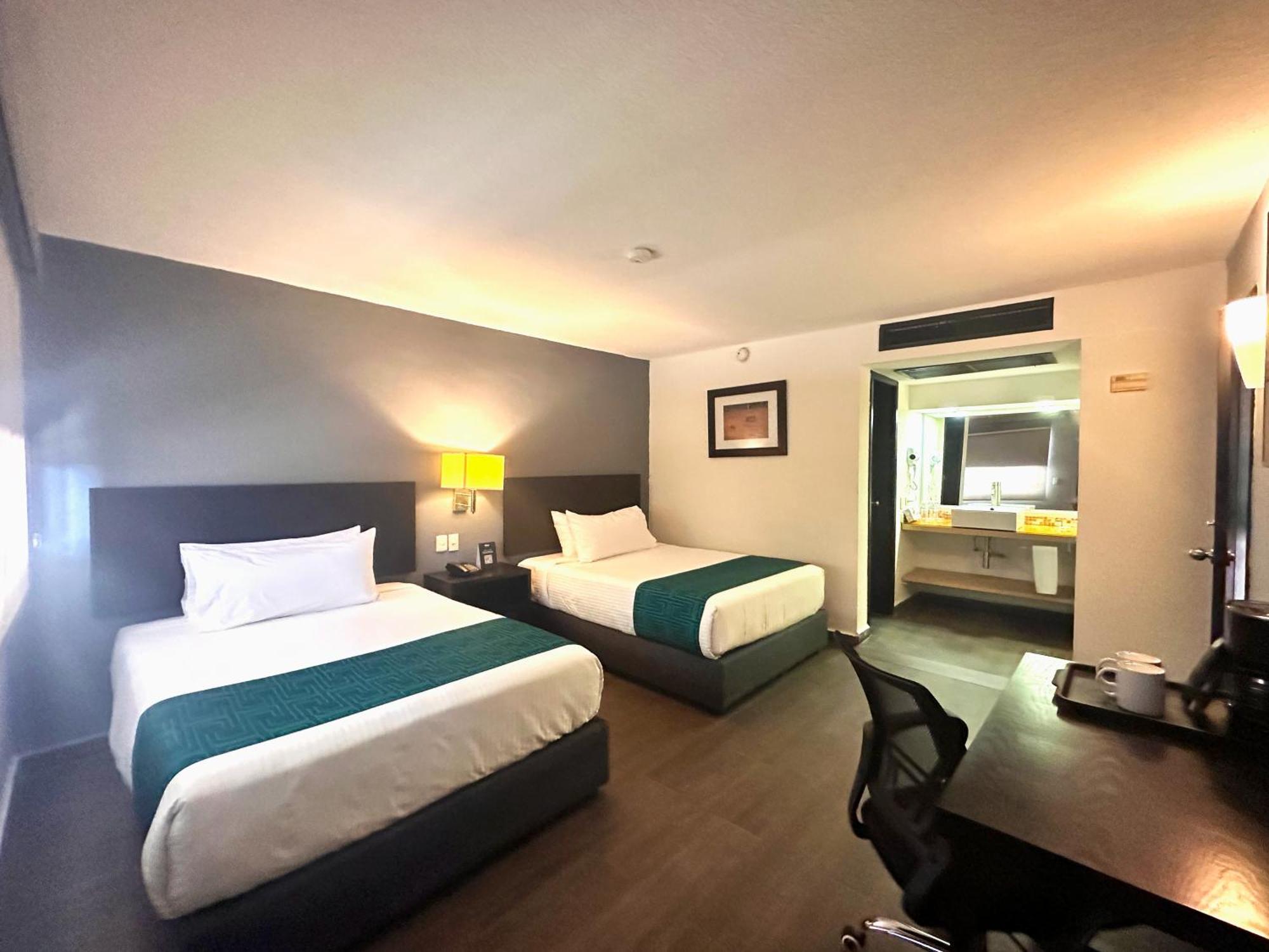 Inhouse Obregon Hotel Ciudad Obregon Exterior photo